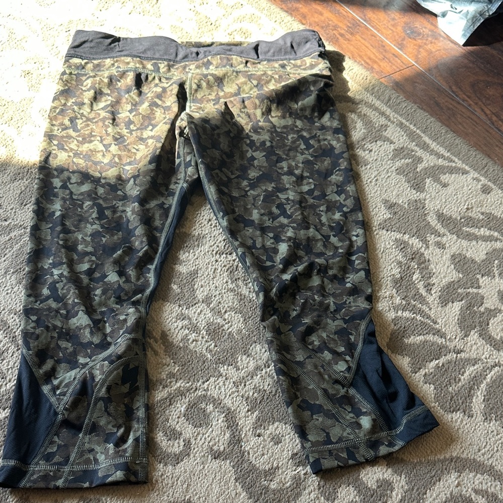 lululemon athletica Camouflage Capris